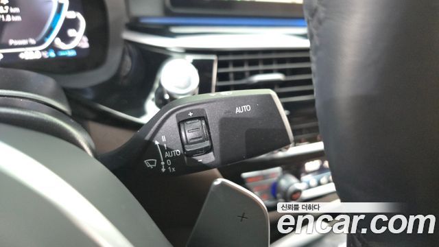 BMW 5-Series 530e M Sport