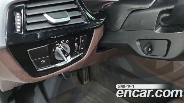 BMW 5-Series 530e M Sport