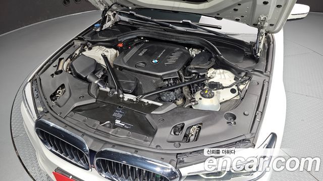 BMW 5-Series 520d M Sport Package Plus