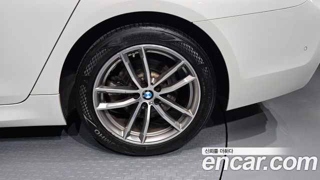 BMW 5-Series 520d M Sport Package Plus