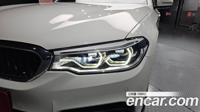 BMW 5-Series 520d M Sport Package Plus