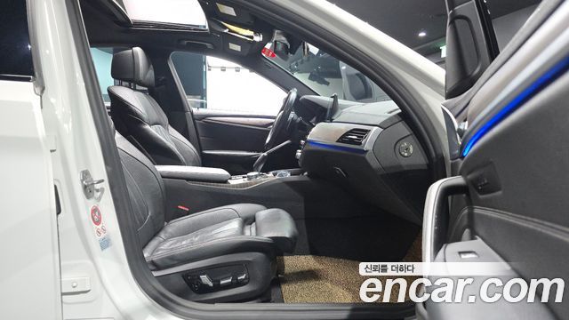 BMW 5-Series 520d M Sport Package Plus