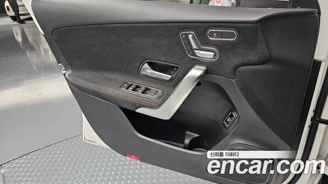 Mercedes-Benz A-Class AMG A35 4MATIC Sedan