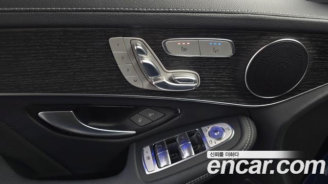 Mercedes-Benz GLC-Class GCL300 4MATIC Coupe