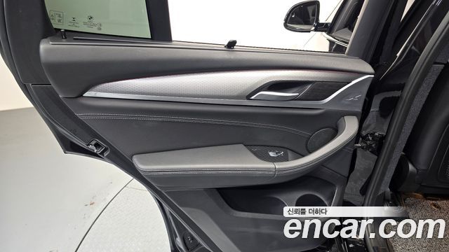 BMW X3 xDrive 20i M sports Online Exclusive Edition
