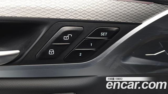 BMW X3 xDrive 20i M sports Online Exclusive Edition