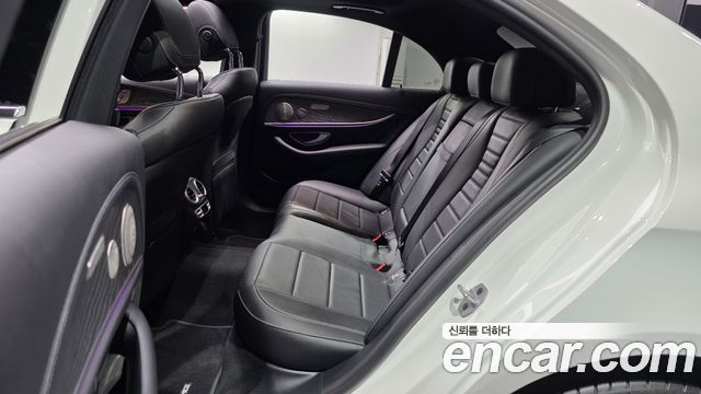 Mercedes-Benz E-Class E350 4MATIC AMG Line