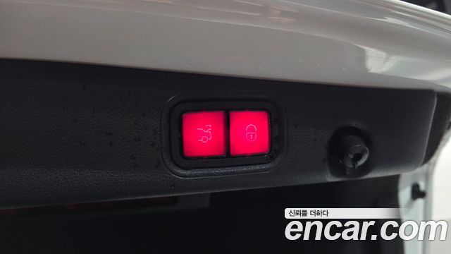 Mercedes-Benz E-Class E350 4MATIC AMG Line