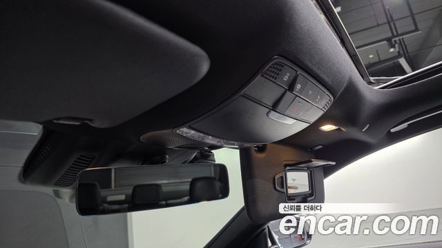 Mercedes-Benz E-Class E350 4MATIC AMG Line