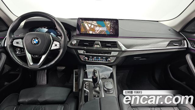 BMW 5-Series 530i Luxury