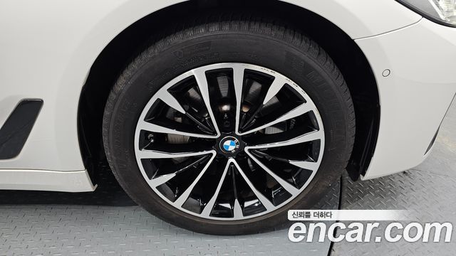 BMW 5-Series 530i Luxury