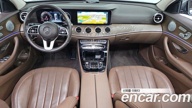 Mercedes-Benz E-Class W213 E300 Exclusive