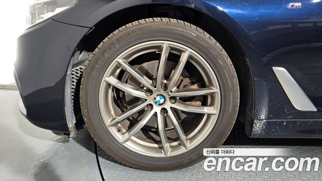 BMW 5-Series 520i M Sport