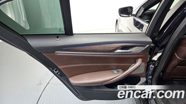 BMW 5-Series 520i M Sport