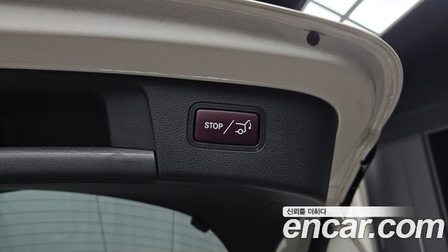 Mercedes-Benz GLA-Class GLA220