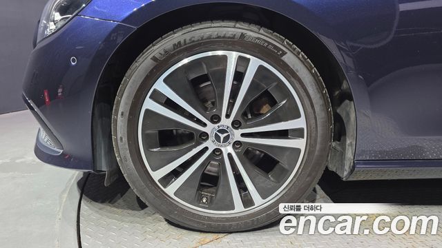Mercedes-Benz E-Class E250 Avantgarde