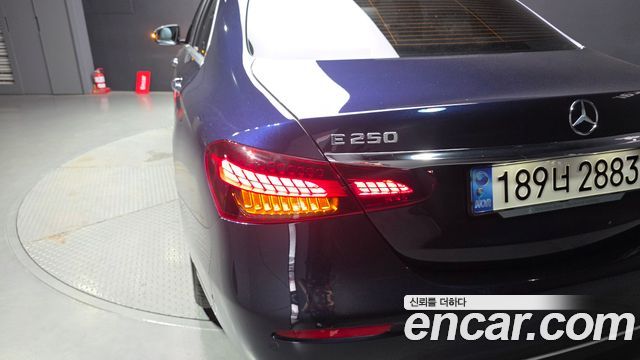 Mercedes-Benz E-Class E250 Avantgarde
