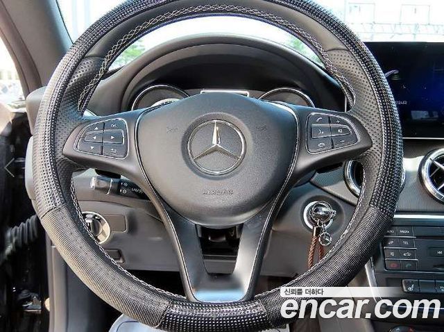 Mercedes-Benz CLA-Class CLA200 d