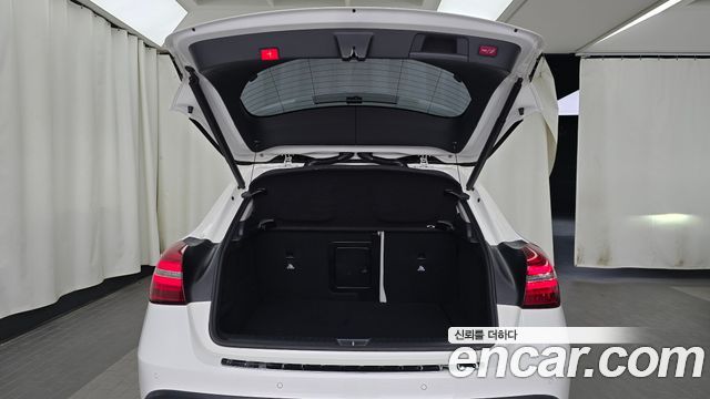 Mercedes-Benz GLA-Class GLA220 Premium