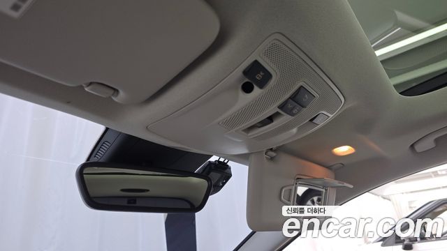 Mercedes-Benz GLA-Class GLA220 Premium