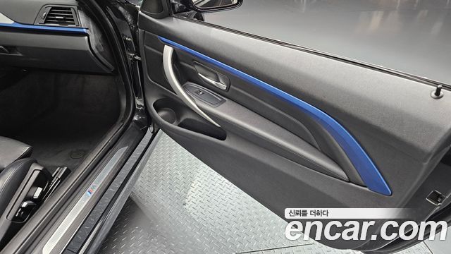 BMW 4-Series 428i M Sport Convertible