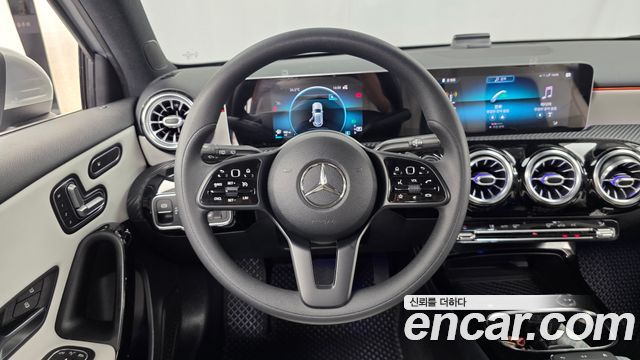 Mercedes-Benz A-Class A220 Hatchback
