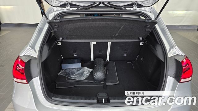 Mercedes-Benz A-Class A220 Hatchback