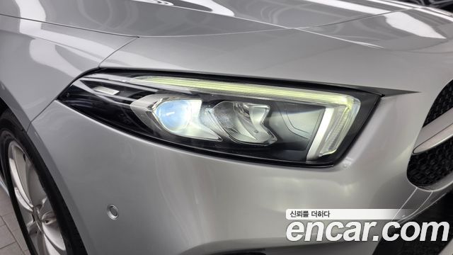 Mercedes-Benz A-Class A220 Hatchback