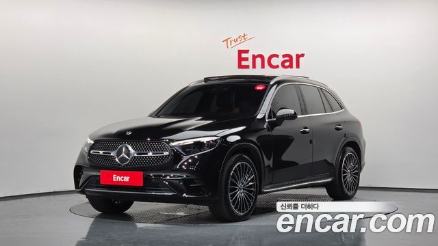 Mercedes-Benz GLC-Class GLC300 4MATIC AMG Line