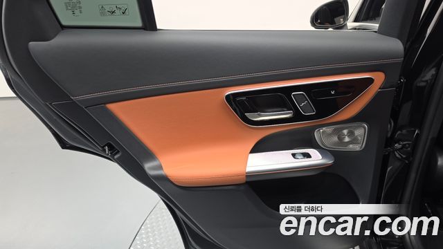 Mercedes-Benz GLC-Class GLC300 4MATIC AMG Line