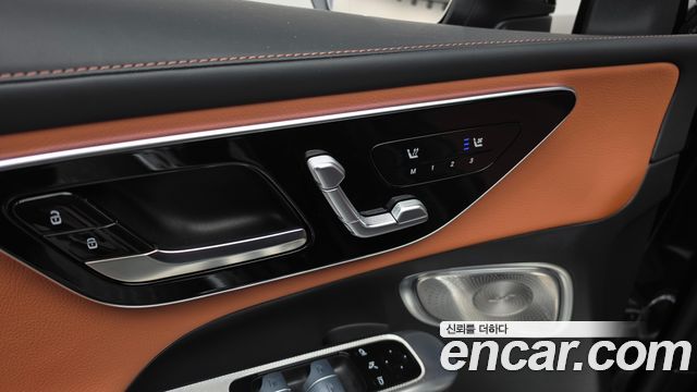 Mercedes-Benz GLC-Class GLC300 4MATIC AMG Line