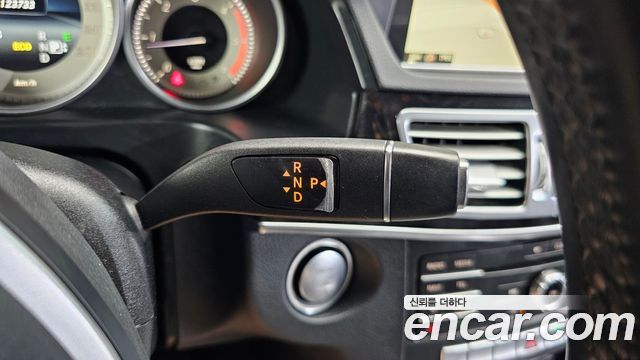 Mercedes-Benz E-Class E250 BlueTec 4MATIC AV