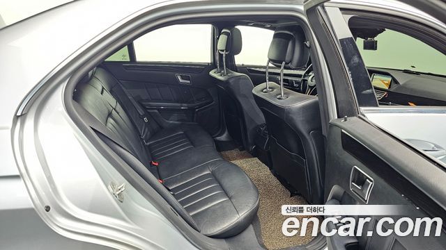 Mercedes-Benz E-Class E250 BlueTec 4MATIC AV