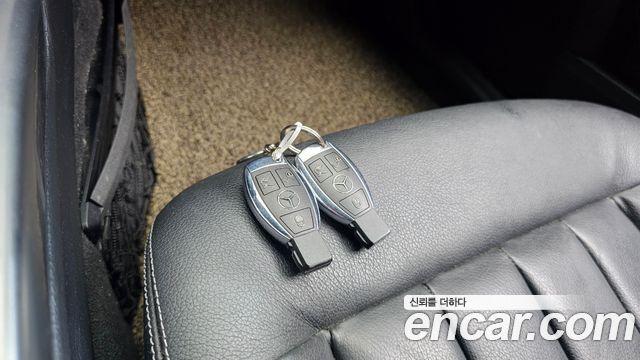 Mercedes-Benz E-Class E250 BlueTec 4MATIC AV