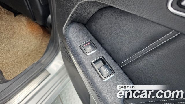 Mercedes-Benz E-Class E250 BlueTec 4MATIC AV