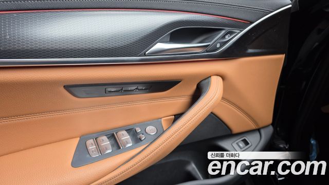 BMW 5-Series 520i M Sport