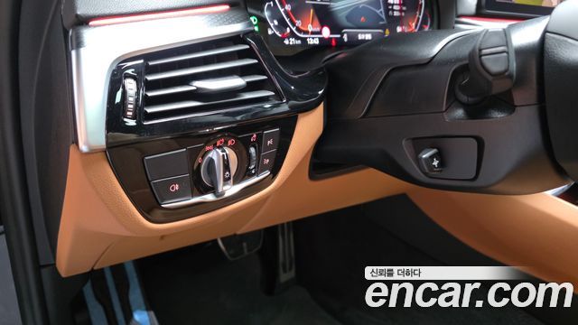 BMW 5-Series 520i M Sport