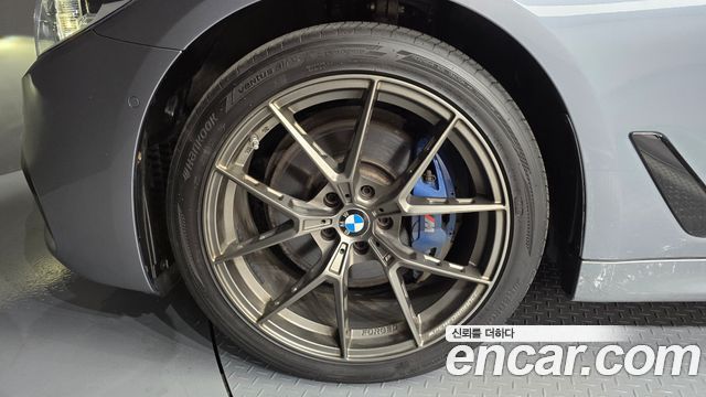 BMW 5-Series 530i xDrive M Sport Package Plus