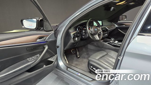 BMW 5-Series 530i xDrive M Sport Package Plus