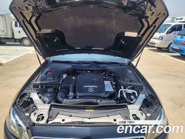 Mercedes-Benz E-Class E250 Avantgarde