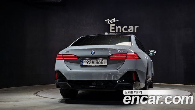 BMW 5-Series 530i xDrive M Sport