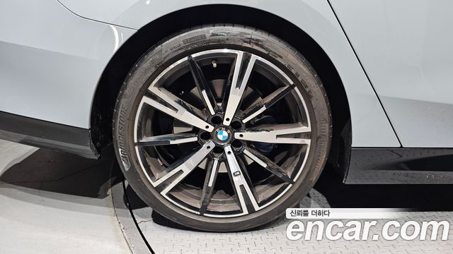 BMW 5-Series 530i xDrive M Sport