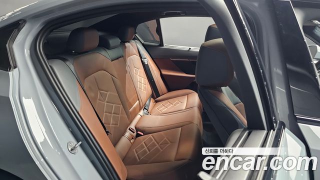 BMW 5-Series 530i xDrive M Sport