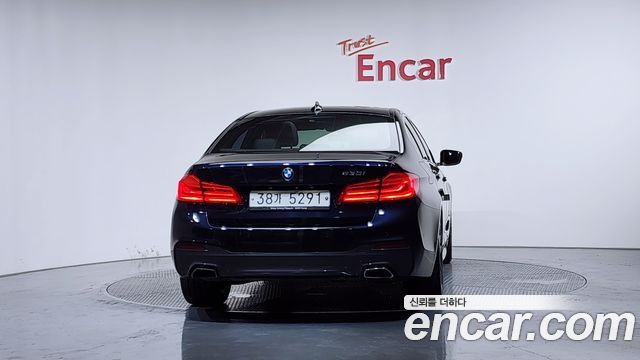 BMW 5-Series 530i M Sport Package