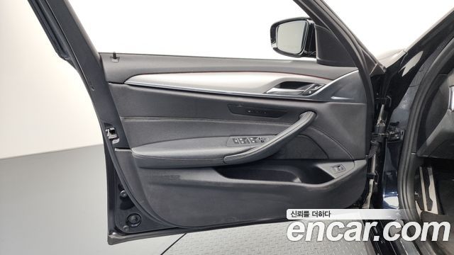 BMW 5-Series 530i M Sport Package