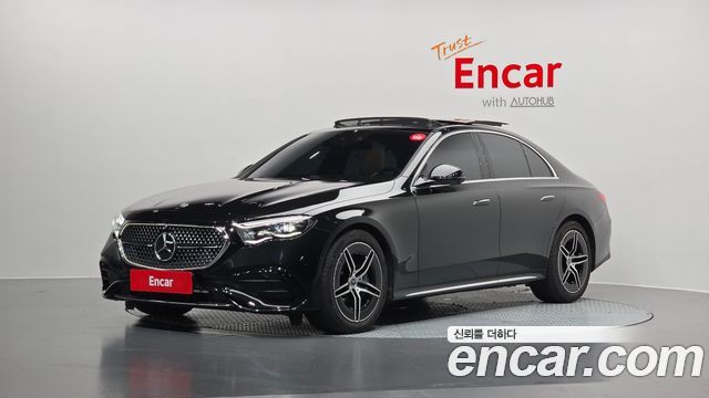 Mercedes-Benz E-Class E300 4MATIC AMG Line