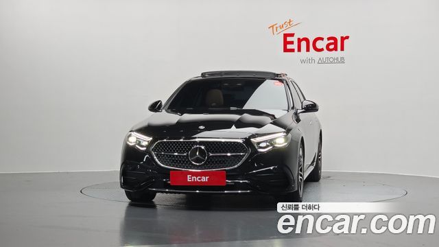 Mercedes-Benz E-Class E300 4MATIC AMG Line