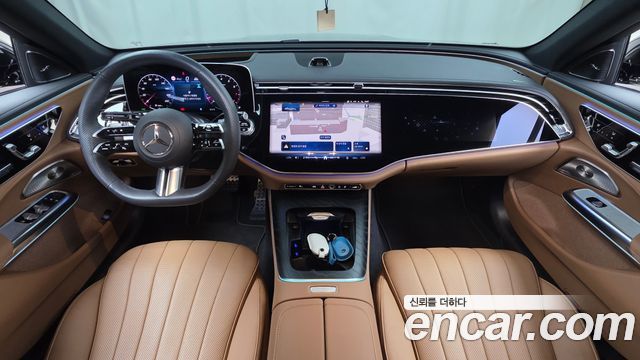 Mercedes-Benz E-Class E300 4MATIC AMG Line