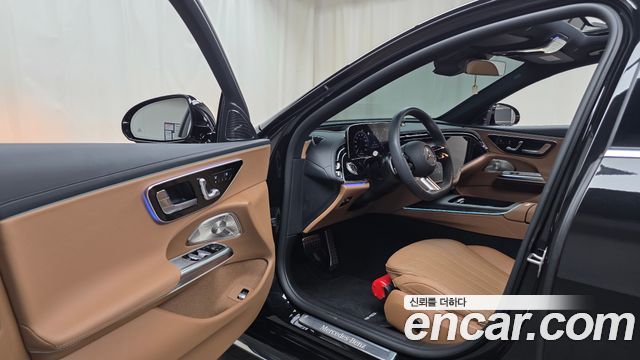 Mercedes-Benz E-Class E300 4MATIC AMG Line
