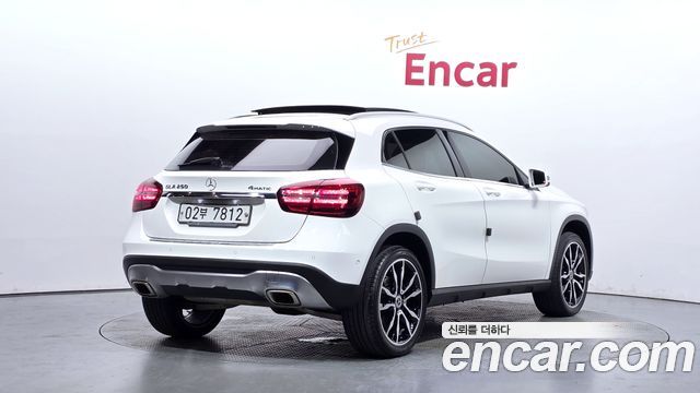 Mercedes-Benz GLA-Class GLA250 4MATIC